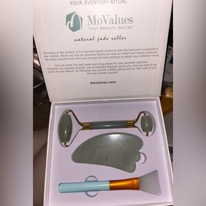 MoValues Natural Jade Roller and Gua Sha Set New